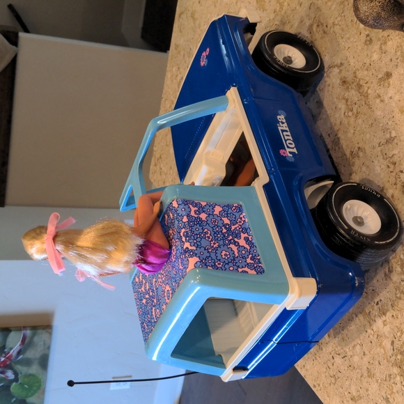 Tonka Vintage Barbie - Picture 4 of 4